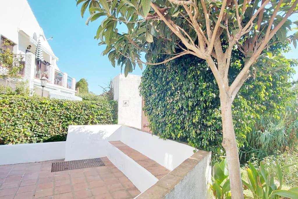 Apartamento Entero Con Solarium En Sabinillas, Con Piscina Y Al Lado Del Puerto De La Duquesa Manilva Exteriör bild